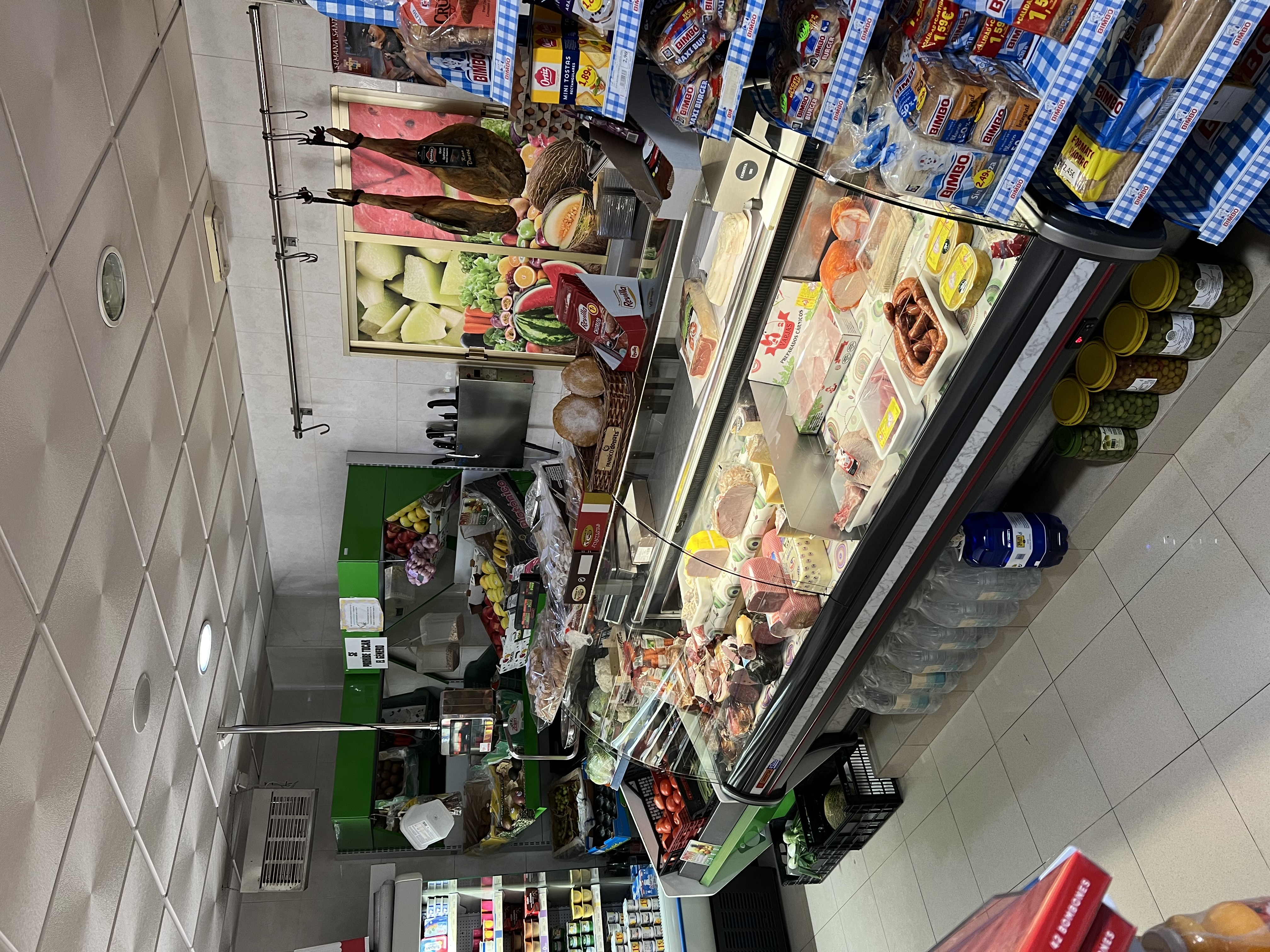 Interior tienda